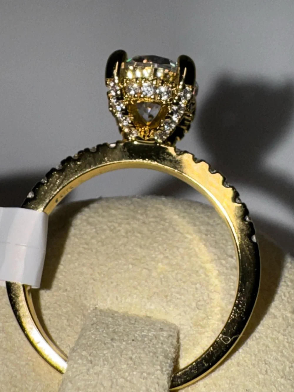 2ct 18k Oval Ring - Picture 6 of 10